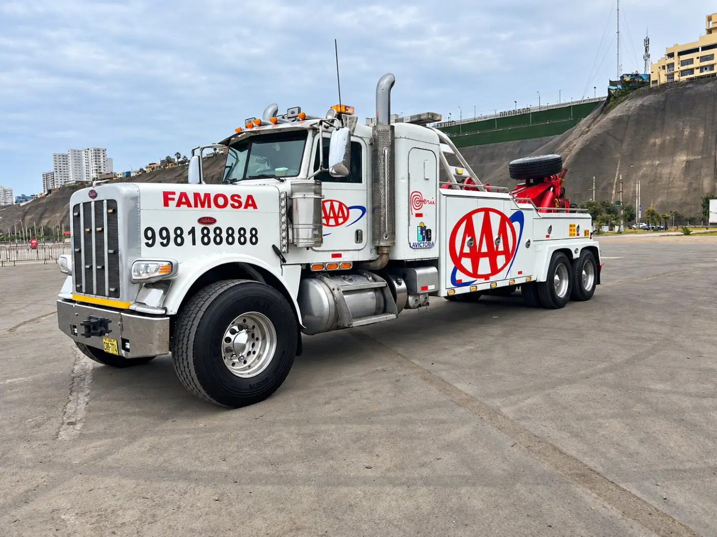 Grúa Peterbilt asignada